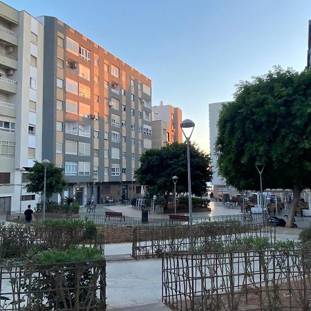 Paseo Maritimo Almeria Zapillo Daniel Экстерьер фото